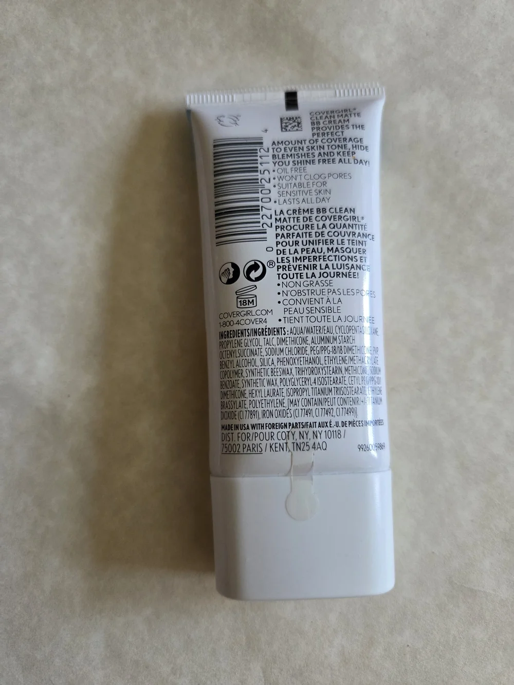 COVERGIRL Clean Matte BB Cream for Oily Skin - Light 520, 1 fl oz, Oil-Free NEW